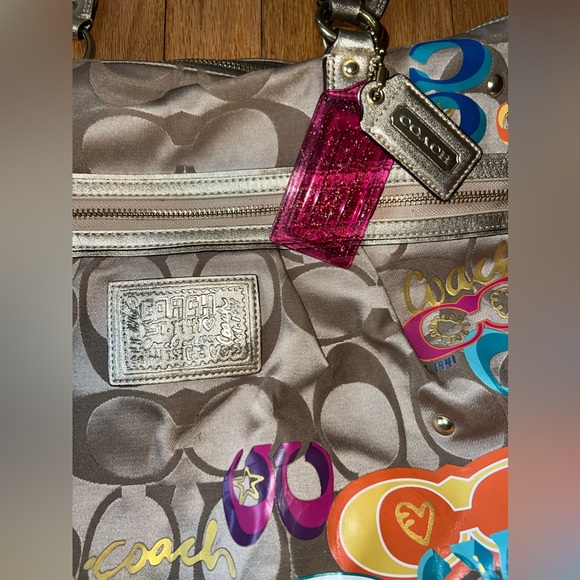 Coach Shoulder Bag - Picture 3 of 6